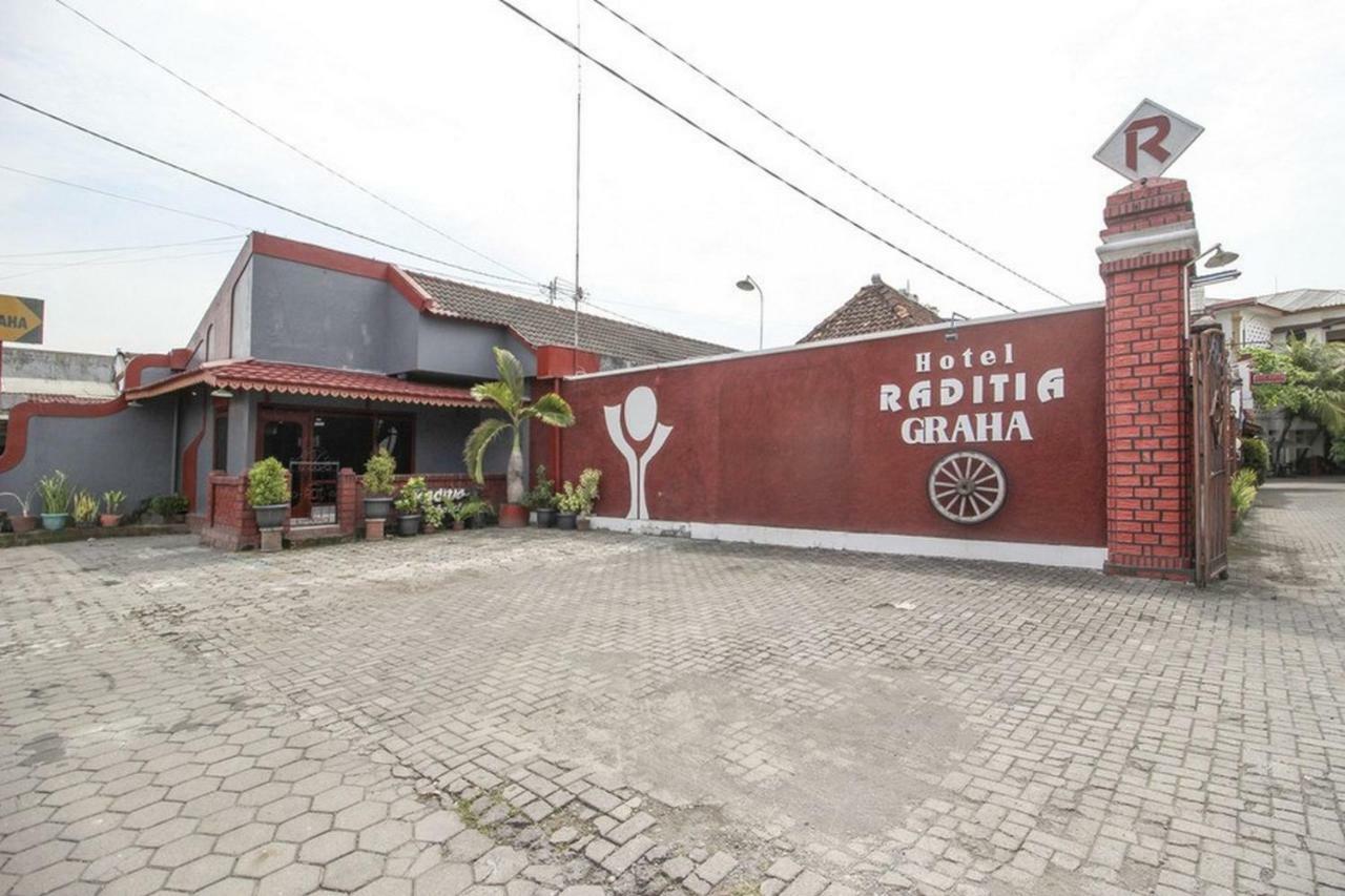Reddoorz Syariah At Jalan Menteri Supeno Hotel Джокякарта Екстериор снимка