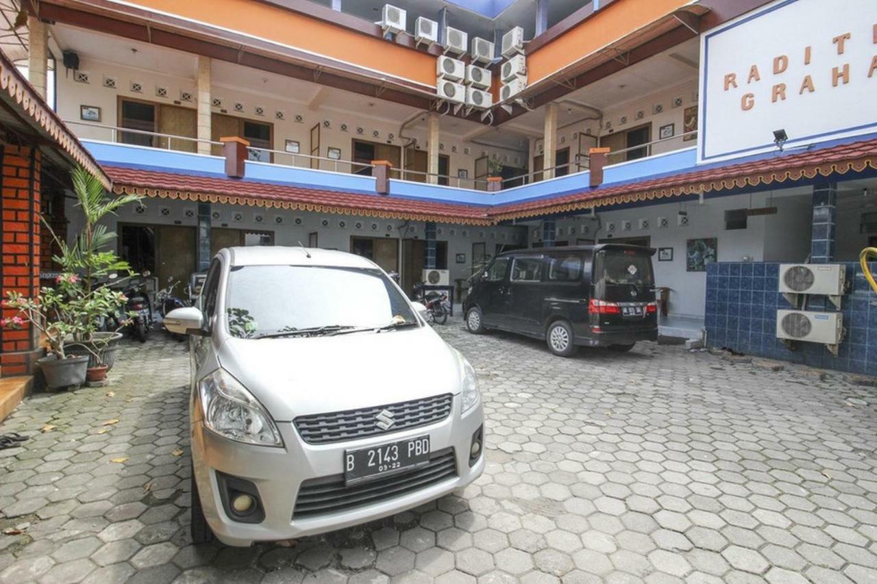 Reddoorz Syariah At Jalan Menteri Supeno Hotel Джокякарта Екстериор снимка
